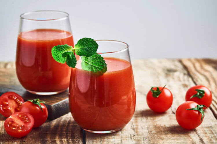 高血圧にトマトジュースがよいといわれる理由～デメリットや飲み方も～
