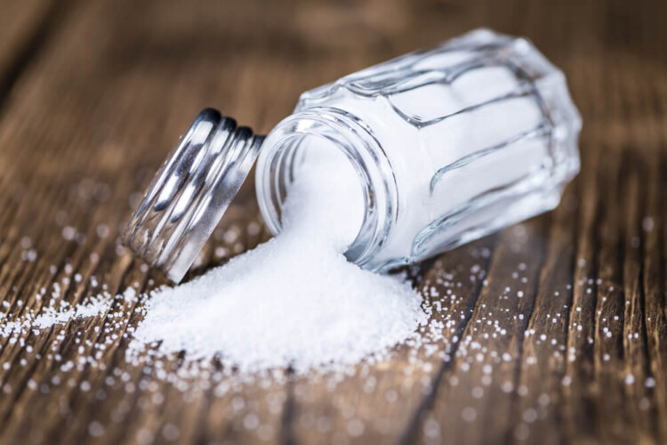 糖尿病でも塩分制限は必要？～塩分の摂取目安量や控える方法も解説～